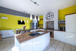 Photo 10- click for photo gallery